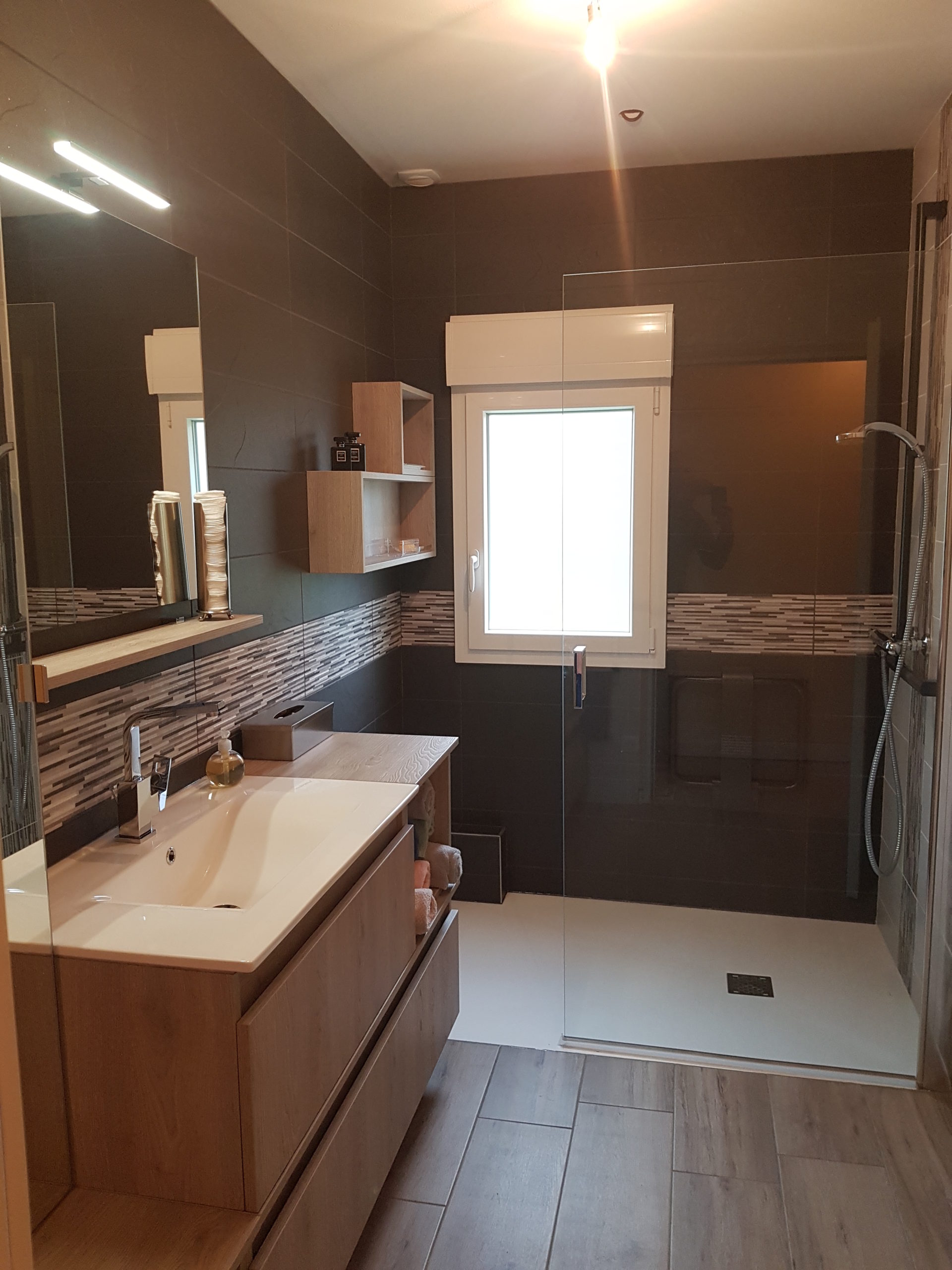 Photo d'une rénovation de salle de bain